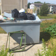 Ka korraldatud jäätmeveo ja kindlate veoaegade korral juhtub vahel, et prügikonteiner saab liiga täis.