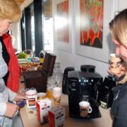 Heategevuslikul kohvmüügil koguti raha Hiiumaa erivajadustega lastele.