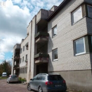 Selles Vabaduse tänava majas praegu müügil oleva 73ruutmeetrise kolmetoalise korteri eest küsitakse 35 000 eurot, see teeb ruutmeetri hinnaks 483 eurot.