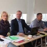 Maasekretär Piret Sedrik, Tõnis Virovere ja Tuuru sihtasutuse nõukogu esimees Tanel Malk istungil.