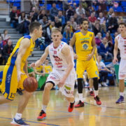 Kristjan Voolaid (nr 33) AVIS Rapla ja Rakvere Tarvase vahelises mängus 26. märtsil.