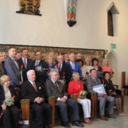 Ühispilti tehti linnavapi all – esireas (vasakult teine) Raimo Pullat, Harri Lumi, Ivi Eenmaa ja Arvo Kruusement.