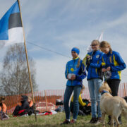 N14 klassi hõbemedalist Eliise Kesküla (vasakult esimene).