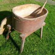 Leivaküna , mille tegi Kaigutsi küla mees Priidu Tammest möödunud sajandi keskpaiku.