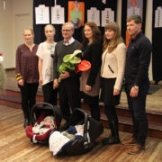 Hiiumaa aasta isa 2016 Jaan Kallisma oma pere keskel.