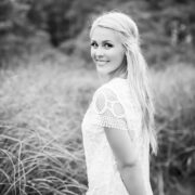 Tõllu ristiemaks saab õpetaja Lelet Aavik.