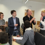 Uue spordihoone asukoha üle käis elav arutelu. Jutuhoos on (paremalt) treenerid Anu Saue ja Toivo Pruul, kuulavad Omar Jõpiselg ja Aivi Telvik, seljaga Jürgen Vahtra.