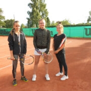 T16 esikolmik Laura-Ketter Silk, Viktoria Lohk, Berenike Järvekülg. (Viktoria ja Berenike on oma medalid juba mõned päevad varem kätte saanud)