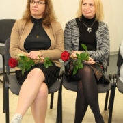 Hiiumaa vallavalitsuse liikmed Inge Elissaar ja Monika Pihlak.