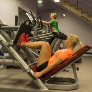 Õhtu Käina spordikeskuse jõusaalis.