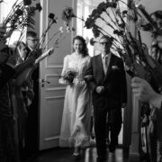 Abielu registreerimine, nelkide allee.