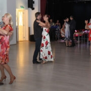 Tantsulaagriliste peoõhtu Palade põhikooli kaunis saalis.