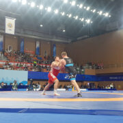 Heiki Nabi finaalis Riza Kayaalpiga maadlemas.