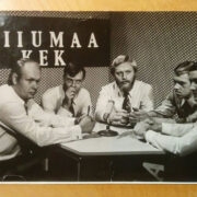 AJALUGU: ETV mälumängusarjas “Kes keda” on 1970ndatel Salvo ja Jõgeva KEKi võistkonnaga vastamisi Hiiumaa KEKi meeskond koosseisus Toivo Mänd, Heldur Võsa, Riho Tartu, Jaak Harusoo ja Raivo Kiive.