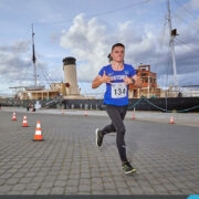 Merekoolis õppiva Mihkel Tammeveski treener on Alari Remmelg Hiiumaa Jooksugrupist.