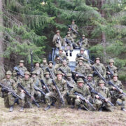 Suvel Hiiu Lehe toimetuses ajakirjanikutööd proovinud Mikael Kelomees teenis koos kaaslastega aega eelmisel aastal Kup.