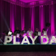 Lääne-Eesti parimad turismiarendajad ja parimate turismitegude tegijad, paremalt esimene elamuskeskuse Tuuletorn juhataja Kristina Halla.