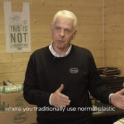 Dagöplasti veebilehel leiduvas videos tutvustab ettevõtet BioBag International tootmisjuht Jørn Johansen.