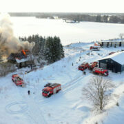 4. veebruaril pääses Järvamaal Kuksema külas kütmise käigus leek ahjust välja ning süütas terve maja.