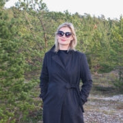 Kai Kallas on pärit Kalana kandist, pilt on tehtud päeval, mil Hiiumaal töötanud president Kaljulaid kohtus saare turismiettevõtjatega.