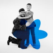 Henry ja tema isa, veteran veebel Kalle Hüüdma, kes osalenud seitsmel välismissioonil – Kosovos (2004), Afganistanis (2006, 2007, 2008, 2010, 2012) ja Liibanonis (2016).