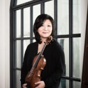 Müncheni Muusikakõrgkooli professor, viiuldaja Mi-kyung Lee esineb 25. juulil Kärdla kirikus.