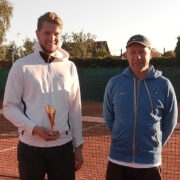 Kiirturniiri finalistid Leemet Käär ka Rando Reining.