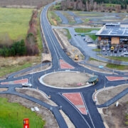 Üks Käina kahest uuest ringristmikust on kohe valmimas.