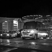 Uus buss parvlaeval.