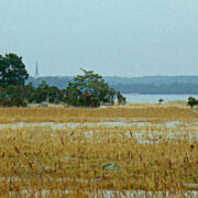 Paistab Kihelkonna kiriku torn.