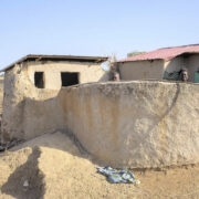 Elamu Kongo küla servas.