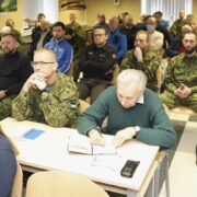 Infopäeval osalejad malevkonna staabis.