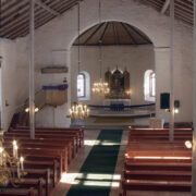 Emmaste kiriku sisevaade.