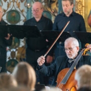 Tšellist Allar Kaasik.